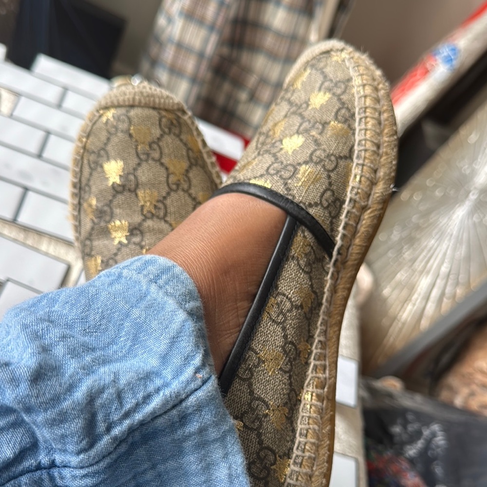 Gucci Women's Beige Espadrille Flats - Picture 7 of 9